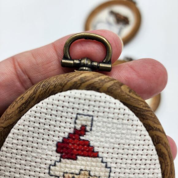 Lot of 3 Vintage counted cross stitch Christmas ornaments Santa, angel & puppy - Picture 8 of 10